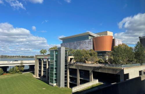 Bluegrass River View! Soak & Savor by Hollyhock - Foto 16