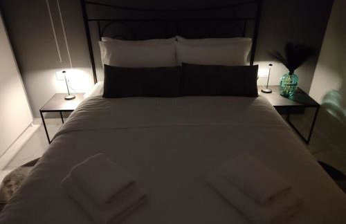 Amalia's Luxury Apartment - Photo 20