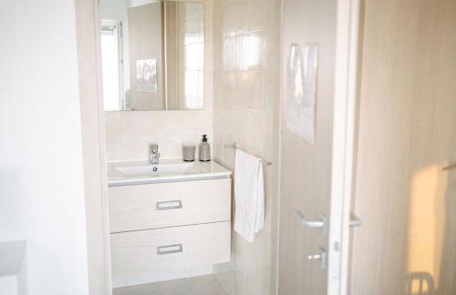 Casa Cleo al Mare con Free WiFi Netflix AC - Foto 80