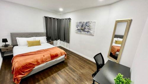 Cozy 3BR Home With Pool, Yard, Garage, and 80 inch TV! - Foto 5