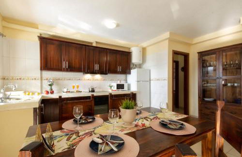 Beach apartment with terrace and pool - Foto 8