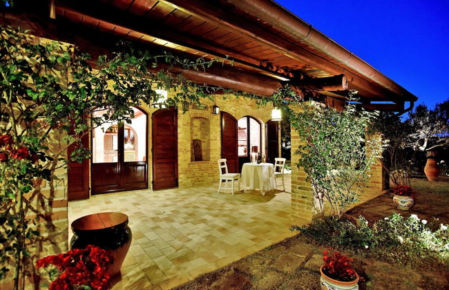 Elegant Villa in Montecosaro Italy with Hot Tub - Foto 14