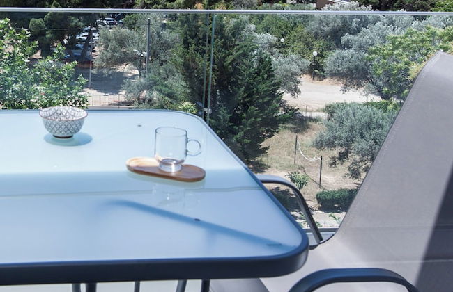 Marousi 2 Bd Luxury Living w Shared Pool - Foto 27