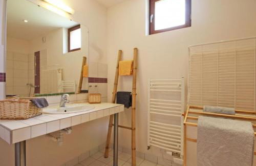 Gîte familial 12 pers., animaux acceptés, à l'orée de la forêt - FR-1-497-18 - Foto 10