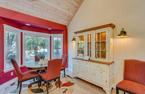 Auburn Farmhouse with Fireplace, Close to Wineries - Foto 2