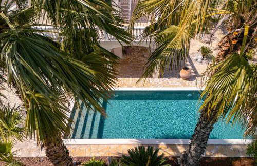 Aurora Lukorana - Photo 33