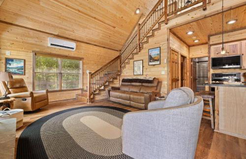 Riverside Oasis with Stunning Views, Cozy Firepit! - Photo 25