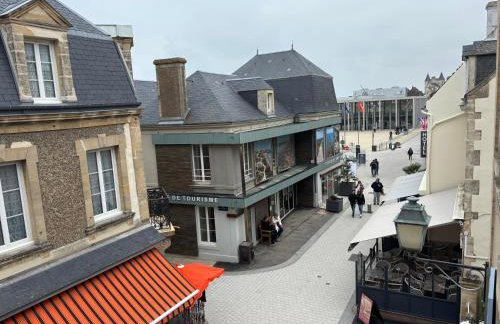 Mulberry duplex bien équipé 2 chambres petite vue sur mer plein centre d'Arromanches à 2 mn de la plage à pied et près de Bayeux au coeur des plages du débarquement - Foto 25