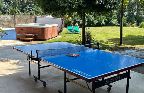 Sleeps10/18-parking-garden-pool-hottub-balcony - Foto 25