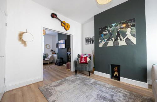 Earp House - Air Host & Stay - Sleeps 7 - Foto 32