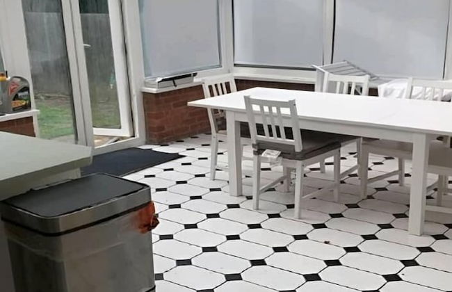 Spacious Apartment in Thornton Road L - Foto 7