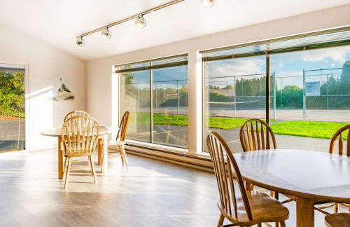 Ground Floor View 2 bed Condo in the Heart of Birch Bay - Foto 39