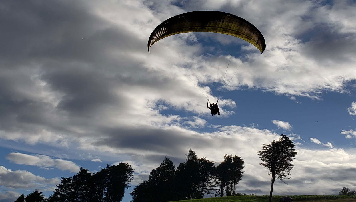 Volo in parapendio sul cerro Nitón