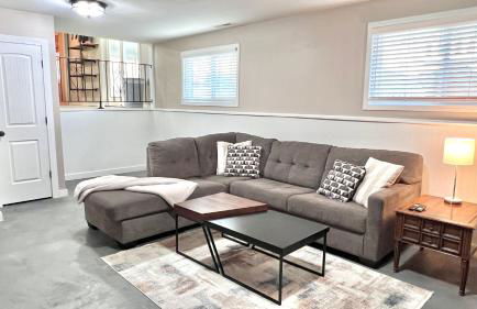 Relaxing Work-Ready 3BD2BA - 1 Mile to U of I - Foto 34