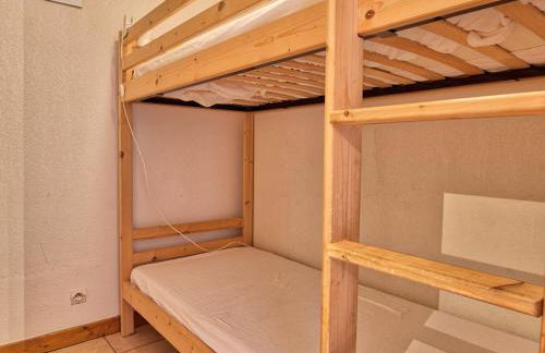 Appartement typique au pied des pistes avec balcon et parking - FR-1-505-45 - Foto 3