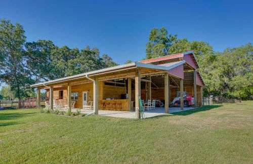 Farm Stay Modern Barndominium in Lakeland! - Foto 19