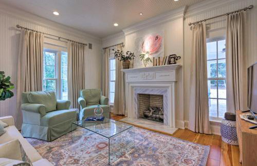 Luxe Fairhope Home with Covered Patio Walk to Bay - Foto 8