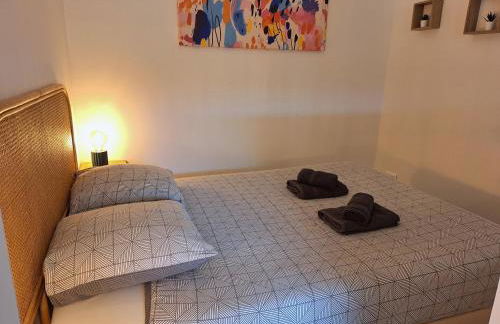 Jeny 2 - RDC - terrasse - Wifi - 10mn hypercentre - Foto 17