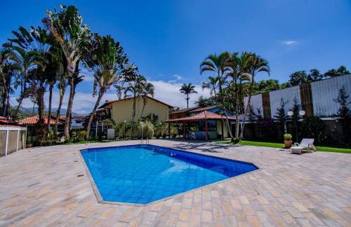 Casa em condomínio com piscina - Foto 2