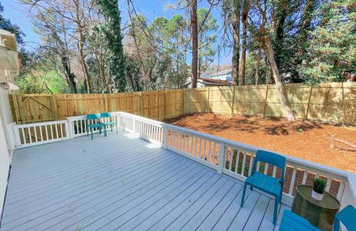 Fenced-In 4 BR 2mi North Hills, Garage, Storage - Foto 18