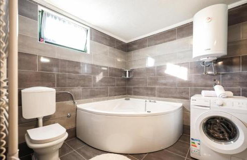 Awesome Home In Benkovac With Wifi - Foto 38