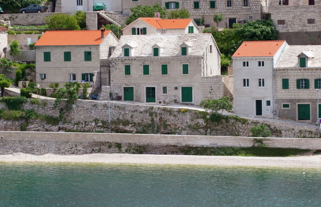 Beautiful Holiday Home on the Island Brac, With the Sea and a Small Beach in Front of the Door - Foto 22