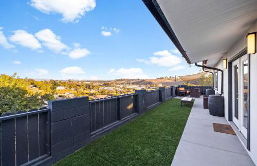 Dog-Friendly House with Hot Tub, AC, Game Room - Photo 65