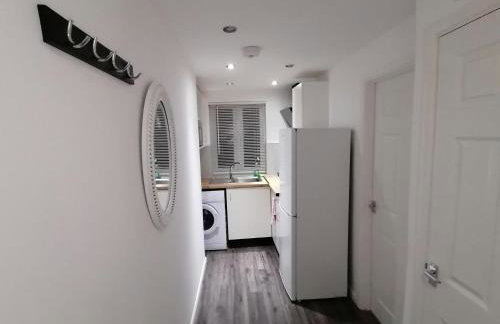 1-Bed Apartment Near Coventry Hospital - Foto 34