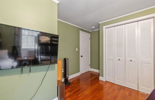 Lake Escape Family & Pet Friendly with Dock Access - Photo 57