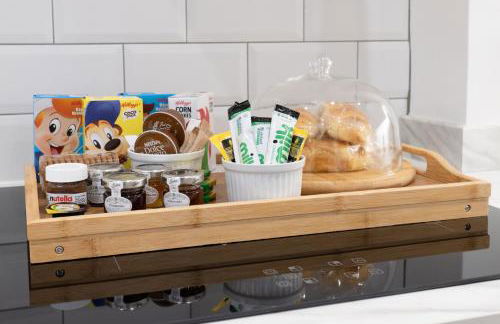 The House Of Selfies - Photo 15