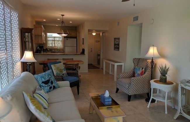 1 bedroom unit with a nice view of the Florida bay. 1 Condo by RedAwning - Foto 7