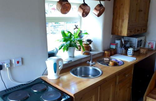 West end cottage and shippon - Photo 14