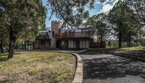 White Mountain Chateau by Ruidoso Vacation Rentals - Foto 2