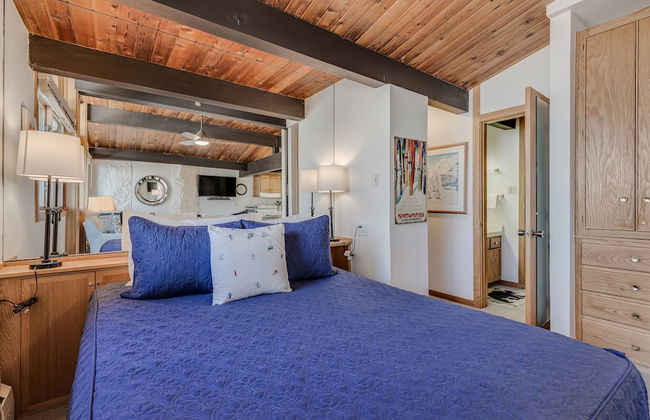 Laurelwood Condominiums - Foto 15