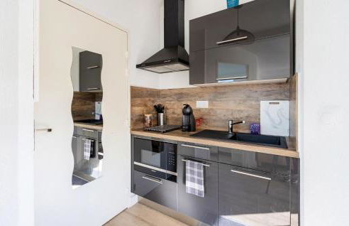 Awesome Apartment In Hyères With Wifi - Foto 4