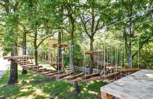 3 Bedroom Awesome Home In Srinjine - Photo 23