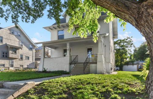 Luxury Midtown Home with Historic Charm - Foto 26