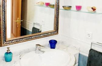 Valencia las Artes y Ciencias + Garaje + Netflix - Photo 13