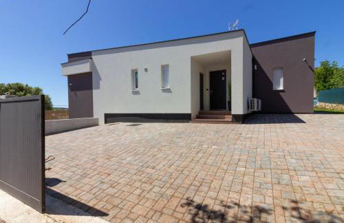 Villa Senorita in Pula with Pool - Foto 25