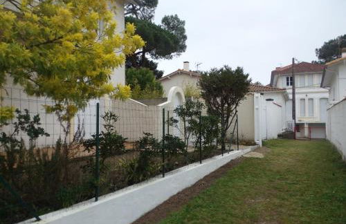 A 2 pas de la plage de la Vallières - Foto 22