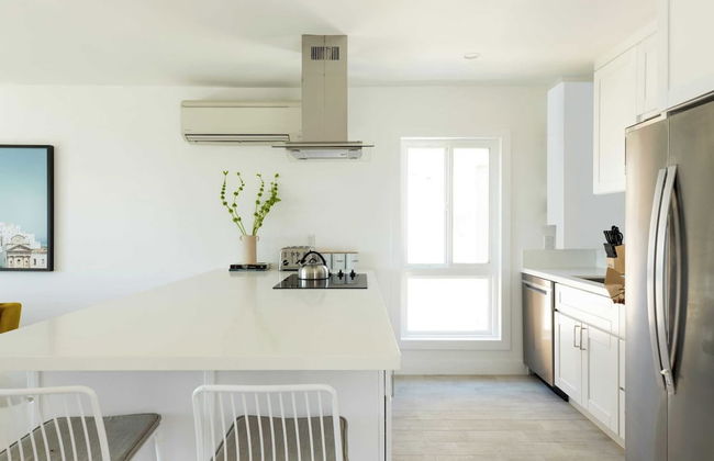 Avalon I by Avantstay Contemporary San Diego Condo w/ Large Patio - Foto 12