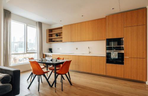 LUXURY 3 Bed 3 Bath Apartment in Central London - Photo 17