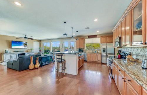 Gorgeous Resort Home -Right off the back nine! - Foto 13