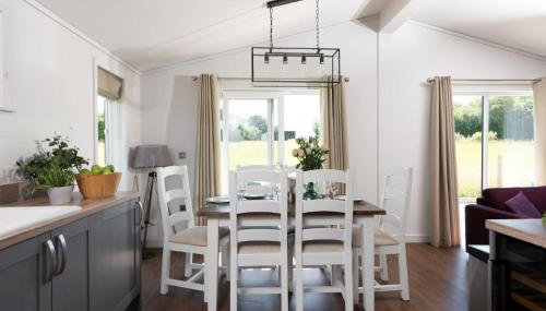 Forget Me Not Lodge - Hot Tub and Free Parking - Foto 5