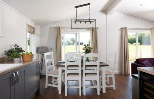 Forget Me Not Lodge - Hot Tub and Free Parking - Foto 5