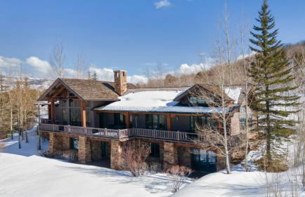 Private Hot Tub, Theater Room, Valet Parking and Ski & Boot Storage at Ritz Carlton - Foto 64