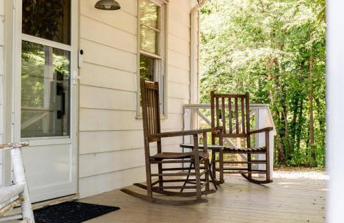 Redwing Farm Cottage - Mountain Views and Firepit! - Foto 43