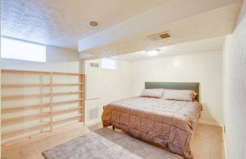 Entire Home Blocks from Notre Dame. Sleeps 8+ - Foto 16