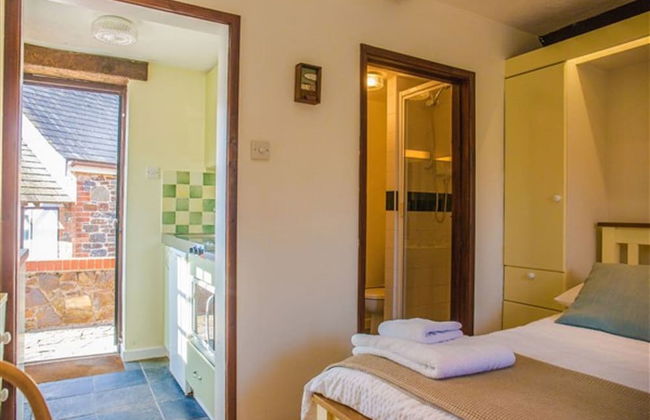 Cheristow Farm Cottages - Photo 14