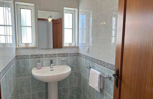 BnB Homes Luxurious Villa Stardust with Swimming pool & BBQ for Family Fun - Foto 60